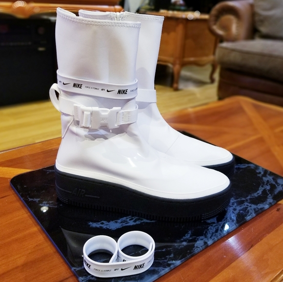 nike air force boots white